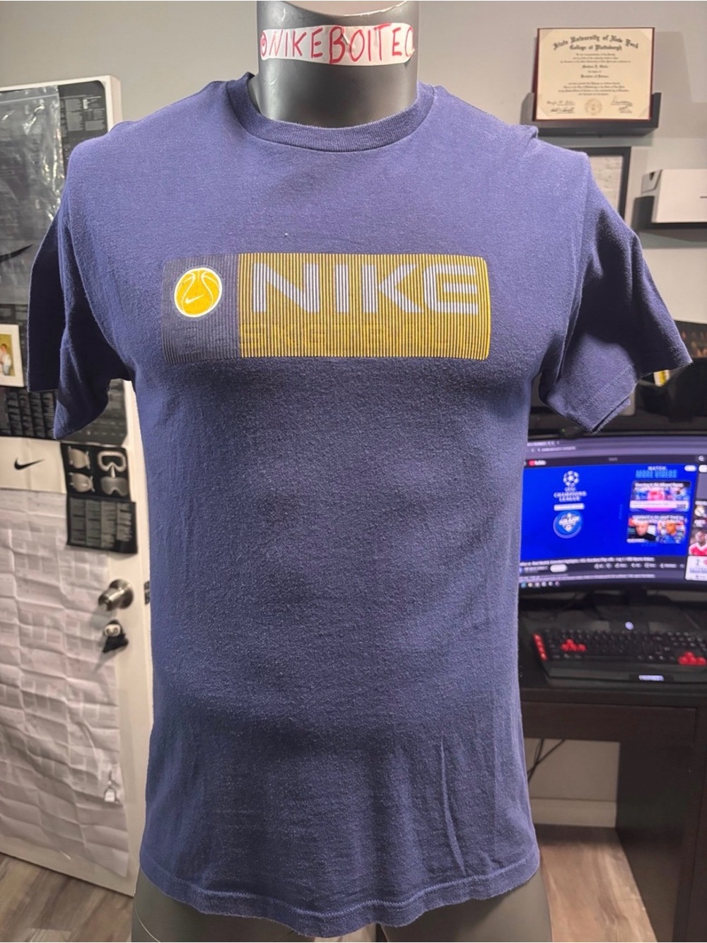Distressed Vintage Y2K 00s Nike Spell Out Basketball T Shirt Navy X-Large